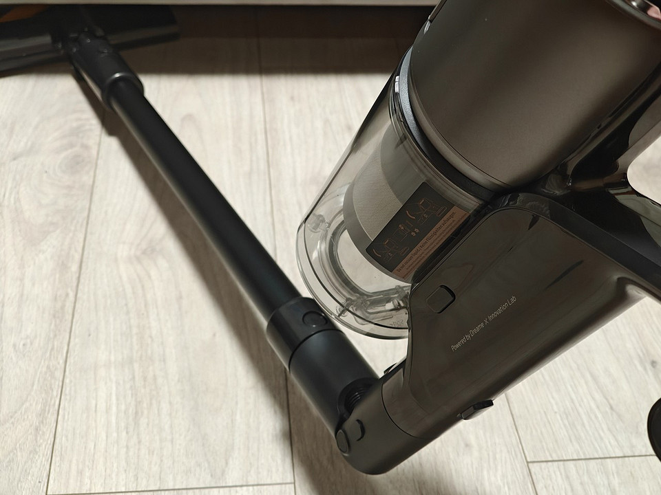 Обзор вертикального пылесоса Dreame Z40 Station: станция самоочистки и насадка для питомцев