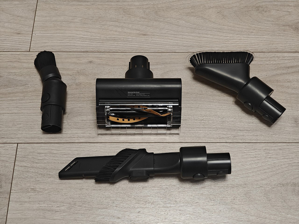 Обзор вертикального пылесоса Dreame Z40 Station: станция самоочистки и насадка для питомцев