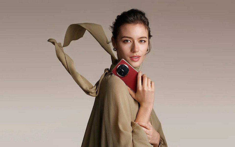 HUAWEI Mate X6 выходит на глобальный рынок HUAWEI Mate X6 выходит на глобальный рынок