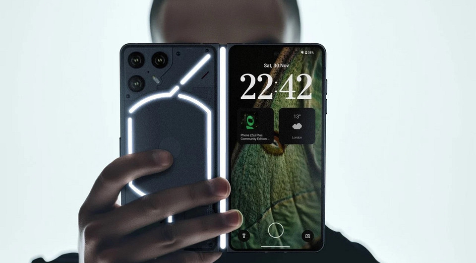 Смартфон мечты? Дизайнер показал шикарный концепт складного Nothing Fold (1)