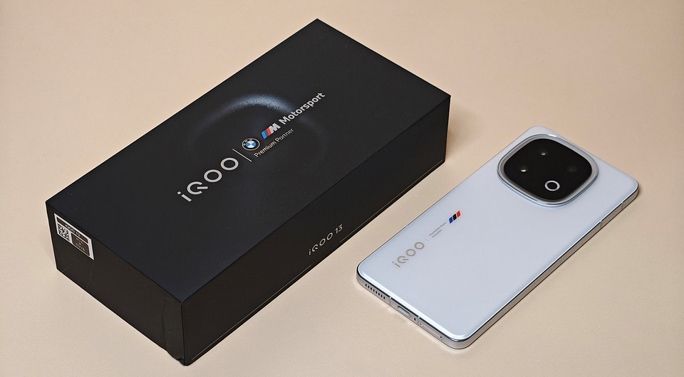 Обзор смартфона iQOO 13: один из лучших для игр и сложных задач
