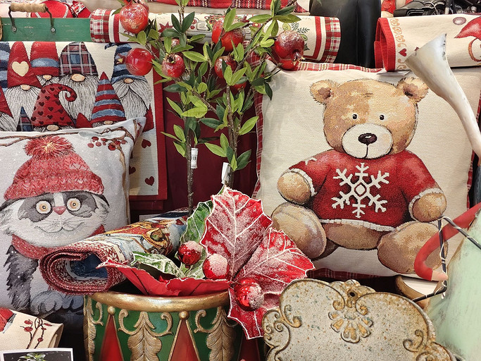 Обзор смартфона iQOO 13: один из лучших для игр и сложных задач