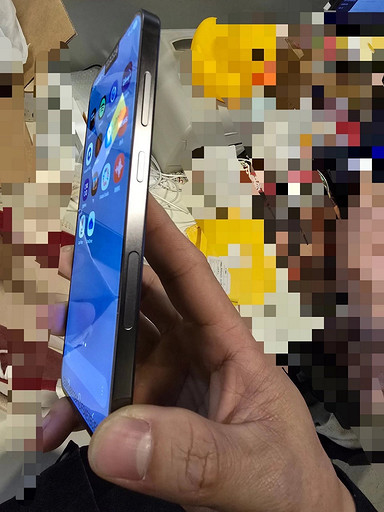 Samsung тоже добавит отдельную кнопку камеры в Galaxy S25? Живые снимки показали новую деталь флагмана