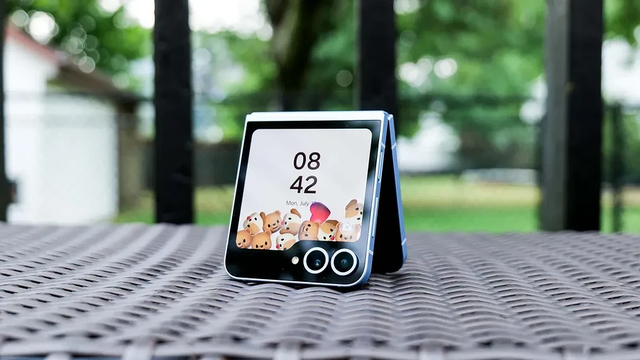 Названы 5 лучших компактных смартфонов на декабрь 2024 — три на Android и два на iOS