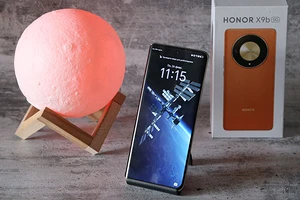 Обзор смартфона Honor X9b: космический дизайн и модный прочный экран