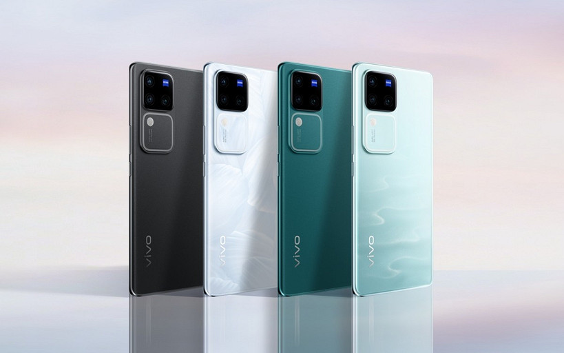 vivo представила смартфон V30 Pro с четырьмя камерами по 50 Мп каждая