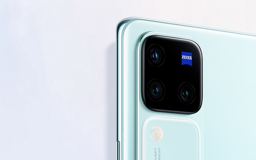 vivo представила смартфон V30 Pro с четырьмя камерами по 50 Мп каждая