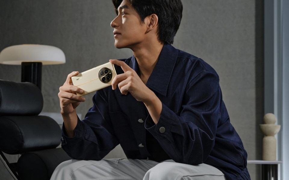 Представлен Realme 12 Pro Supreme Edition