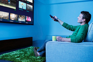 Как включить телевизор без пульта: 3 проверенных способа