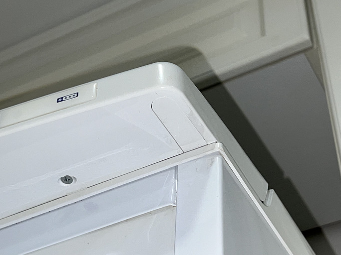 Как поменять сторону открывания холодильника — подробная инструкция