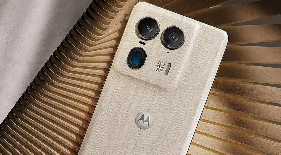 Представлен недорогой флагман Moto X50 Ultra