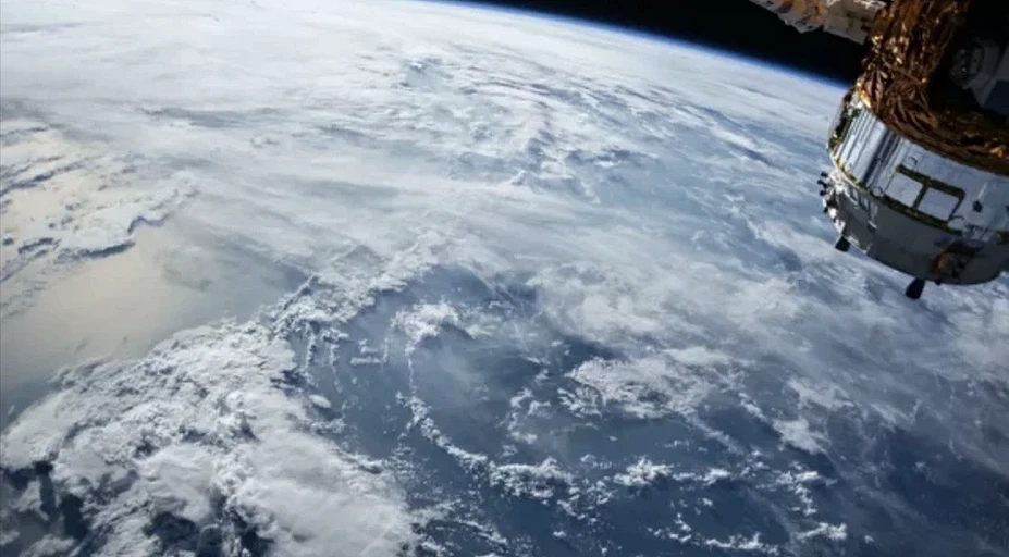 Главные новости недели: премьера POCO F6 и F6 Pro, подписка для Samsung Galaxy Ring, 5G-спутники из России