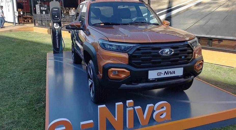 Самое интересное за неделю: анонс vivo X Fold 3 Pro, монитор Samsung с ИИ, электрическая «Нива»