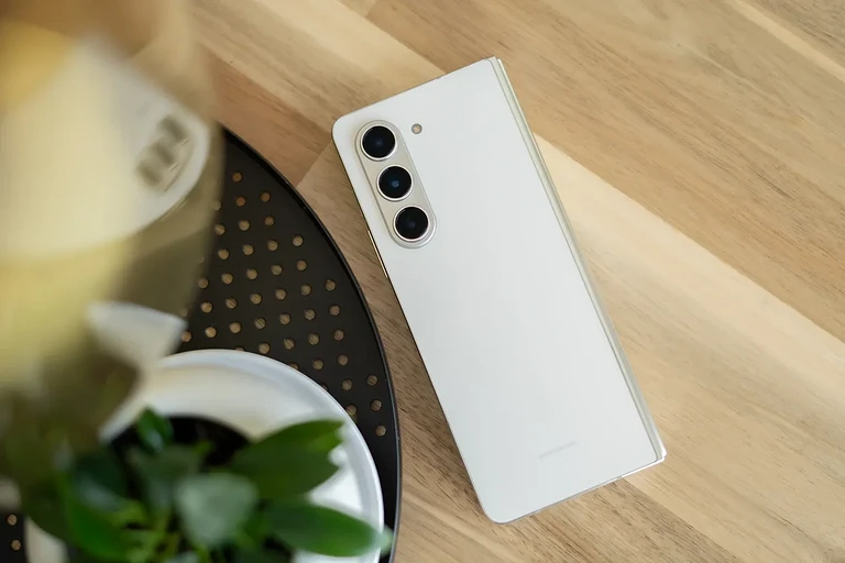 Эксперты The Verge составили топ-9 лучших смартфонов на Android — Samsung Galaxy S24+ первый