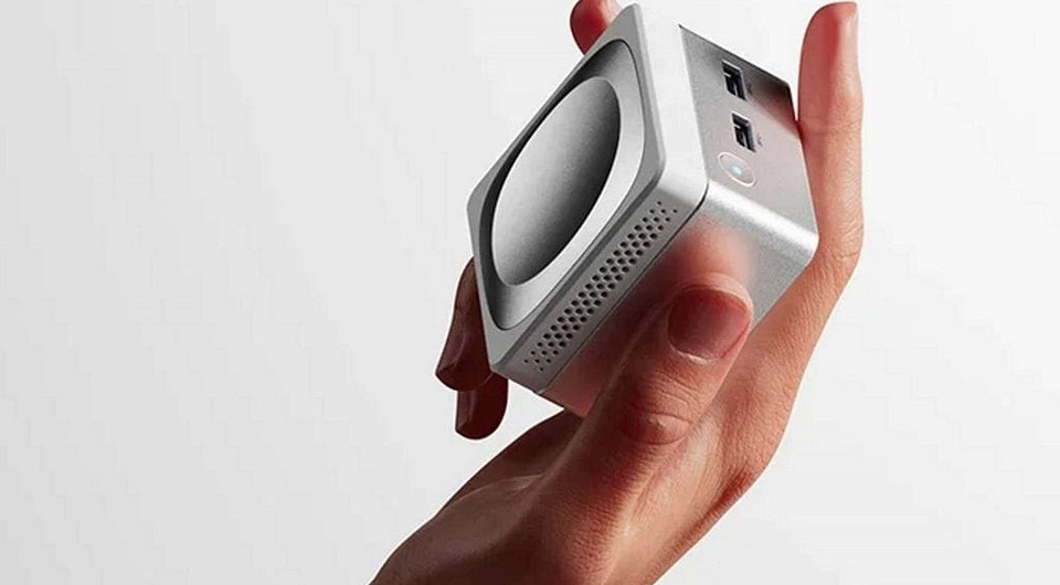 Это один из самых компактных мини-ПК в мире. T-Box Pro спокойно помещается в ладонь