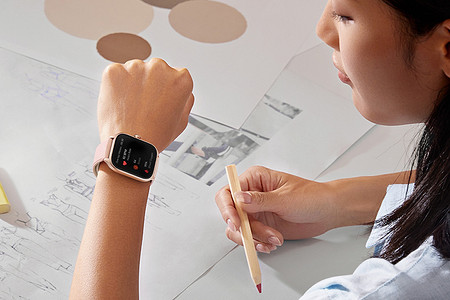 Женские смарт-часы 2025: рейтинг лучших моделей