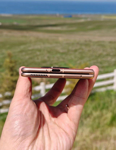 HONOR Magic V3 показали на живых фотографиях до презентации