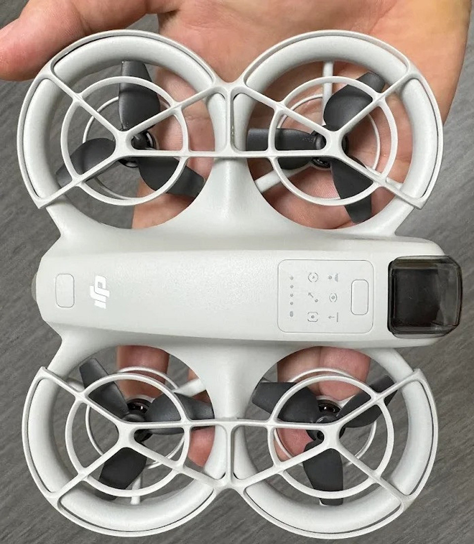 Ультракомпактный квадрокоптер DJI Neo показали на живых фото