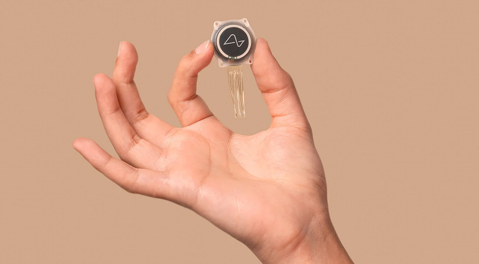 Чип Neuralink вживили в мозг второму человеку