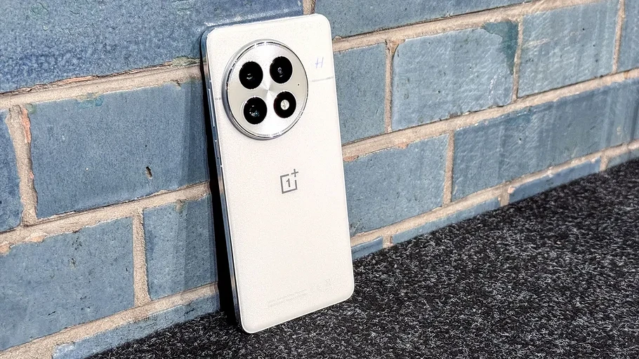 В Toms Guide назвали Samsung Galaxy S24 Ultra лучшим смартфоном на Android на январь 2025