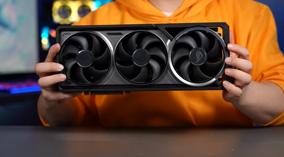 Безумие дня: видеокарта ASUS GeForce RTX 5090D ROG Astral весит 3 кг