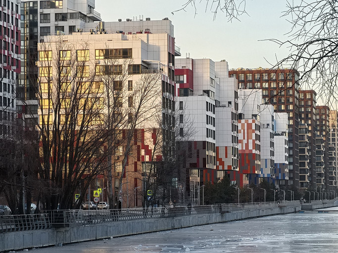 Обзор смартфона HUAWEI nova 13 Pro: элегантный дизайн и отличные камеры