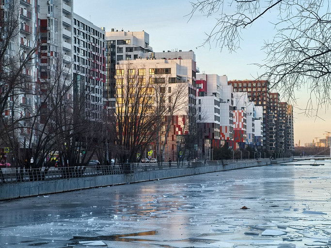 Обзор смартфона HUAWEI nova 13 Pro: элегантный дизайн и отличные камеры