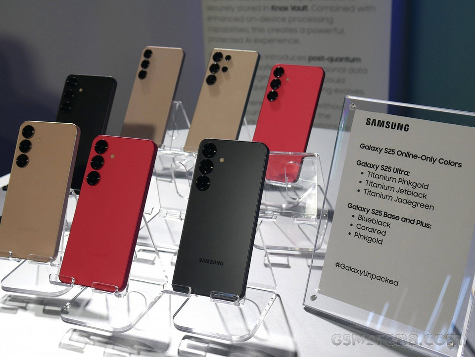 Эксклюзивные расцветки Samsung Galaxy S25 Ultra показали на живых фото