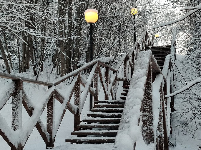 Обзор смартфона HONOR X9c: прочный средний класс