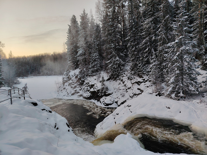 Обзор смартфона HONOR X9c: прочный средний класс