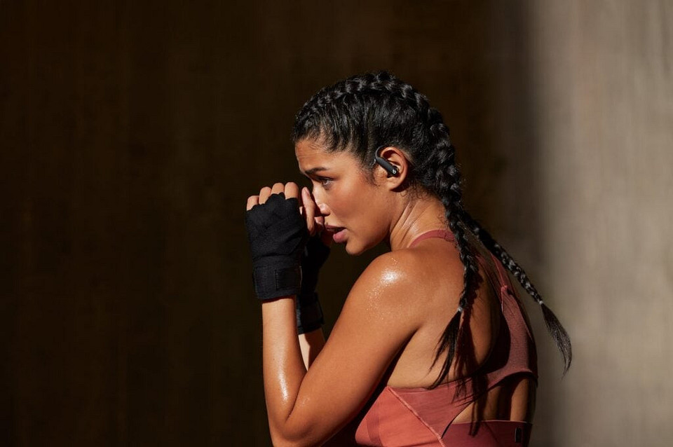 Новые наушники Apple показали до презентации Новые наушники Apple показали до презентации