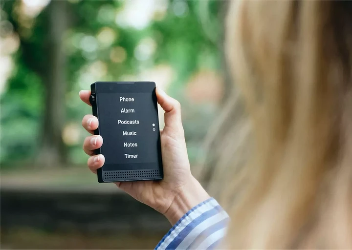 Топ-7 самых странных смартфонов за последние годы