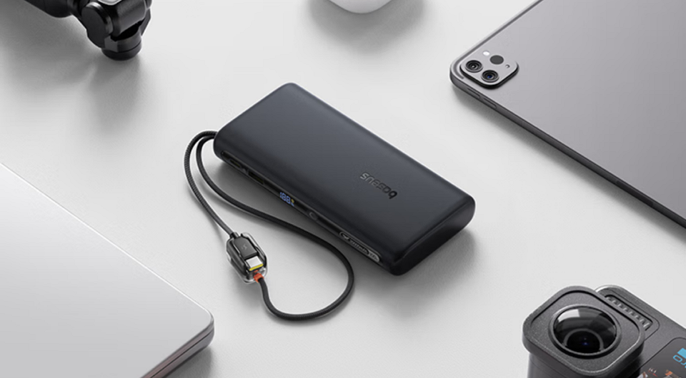 Baseus выпустила мощный пауэрбанк на 100 Вт с двумя встроенными кабелями