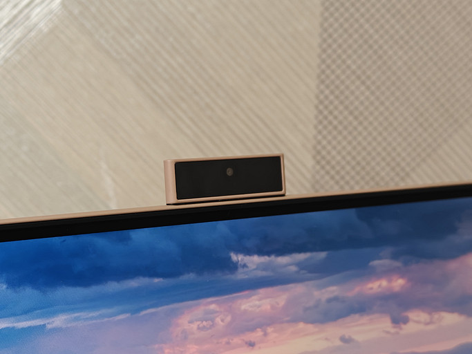 Обзор ультралегкого и тонкого ноутбука HONOR MagicBook Art 14 2025: килограмм уверенности