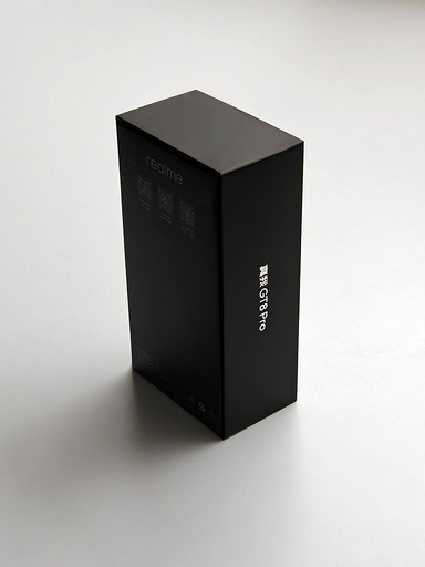 realme показала новые тизеры флагмана GT 8 Pro со сменными блоками камеры