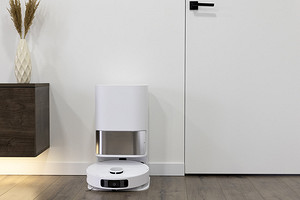 Бюджетные роботы-пылесосы со станциями самообслуживания