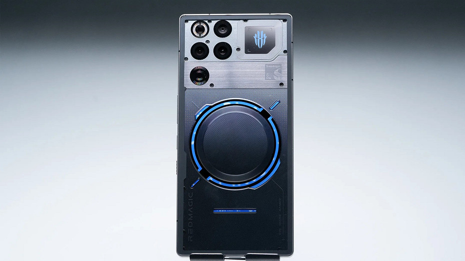 Самый мощный игровой смартфон RedMagic 11 Pro представлен на глобальном рынке