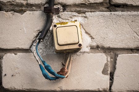 Как правильно рассчитать сечение кабеля для проводки: пошаговое руководство