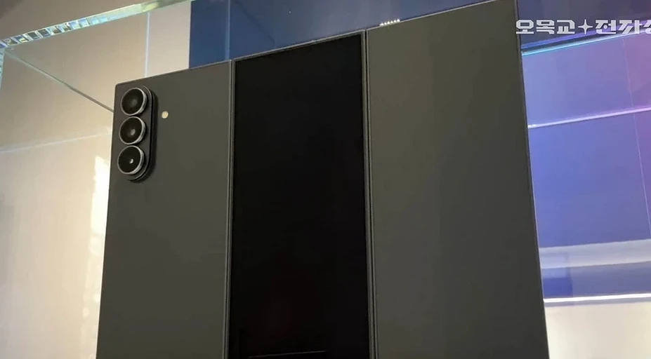 Самое интересное за неделю: тонкий и легкий HUAWEI Mate 70 Air, iOS 26.1 и новинки Moto