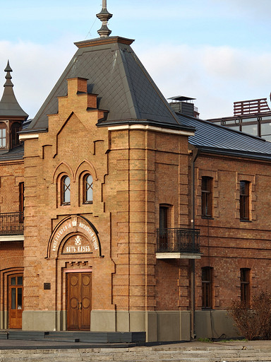 Обзор realme GT8 Pro — топовый чип, телевик на 200 Мп и сменные накладки для камер