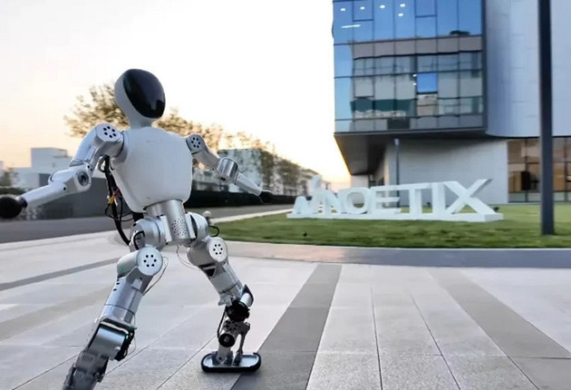 В Китае представлены человекоподобные роботы по цене iPhone