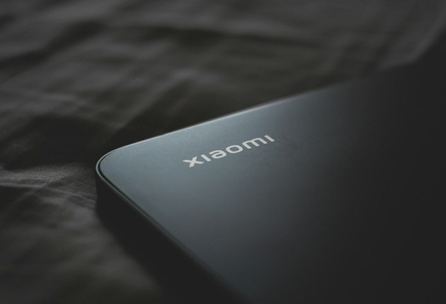 Xiaomi готовит ультратонкий смартфон с аккумулятором на 10 000 мАч