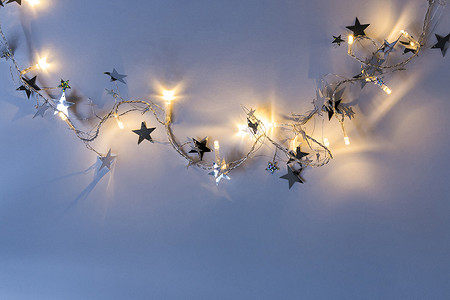 7 необычных гирлянд для Нового года