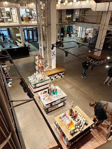 Обзор realme GT8 Pro — топовый чип, телевик на 200 Мп и сменные накладки для камер