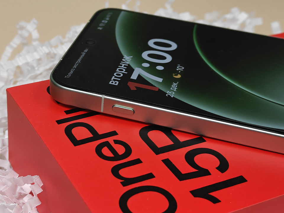 Обзор смартфона OnePlus 15R: не потерял главных достоинств