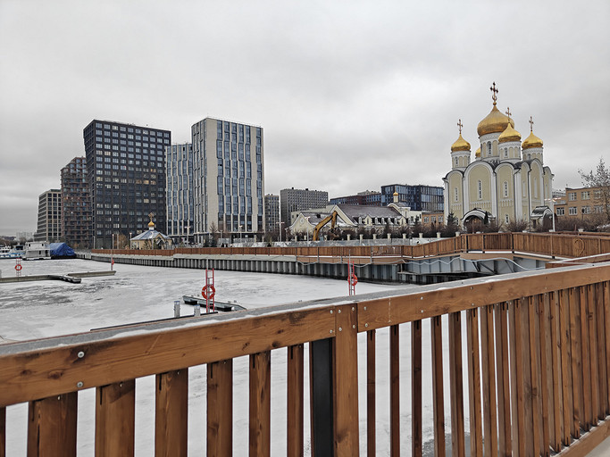 Обзор смартфона OnePlus 15R: не потерял главных достоинств