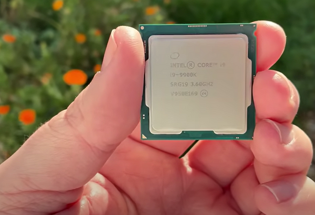 Флагманский процессор 2018 года Intel Core i9-9900K протестировали в декабре 2025 года