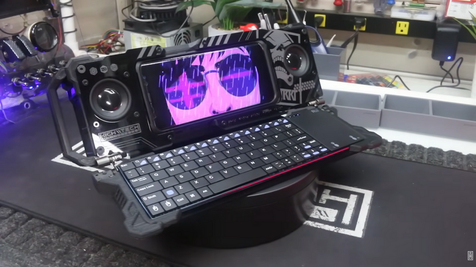 Энтузиаст превратил смартфон в компактную универсальную рабочую станцию