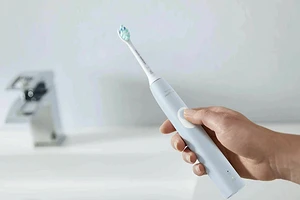 Как выбрать электрическую зубную щетку: виды, модели, особенности
