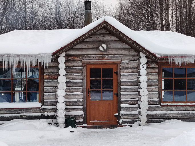 Обзор смартфона HONOR X9c: прочный средний класс